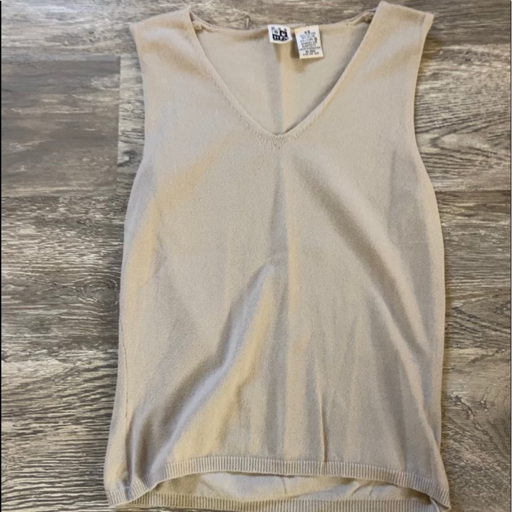 Max Studio sweater vest